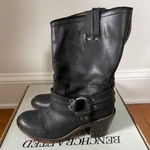 FRYE - 8M Rare Black Leather Boots Carmen Harness Short